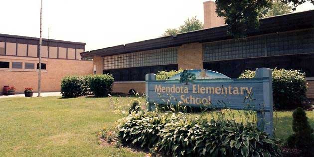 Mendota Elementary Community School Committee sets priorities